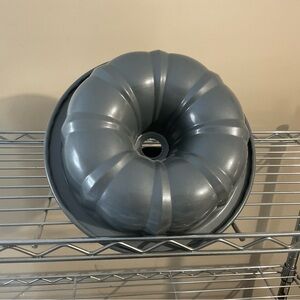 Gray Bundt Cake Pan